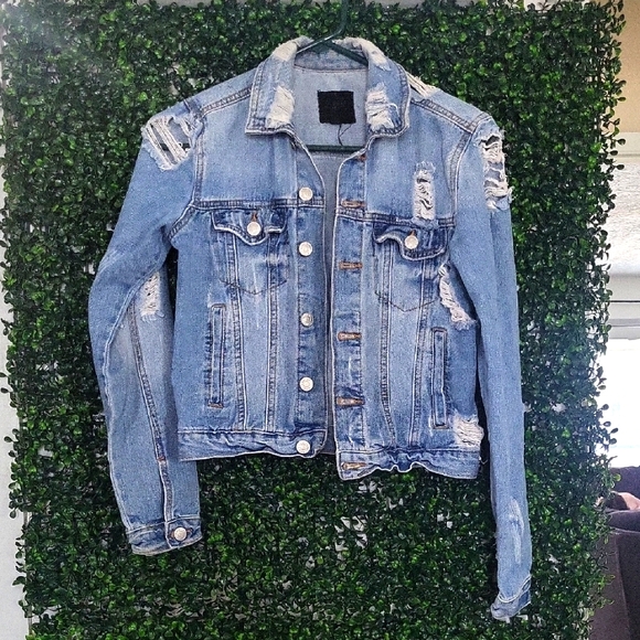 Vintage Blue Jean Jacket Classic Trucker Style - Picture 1 of 5